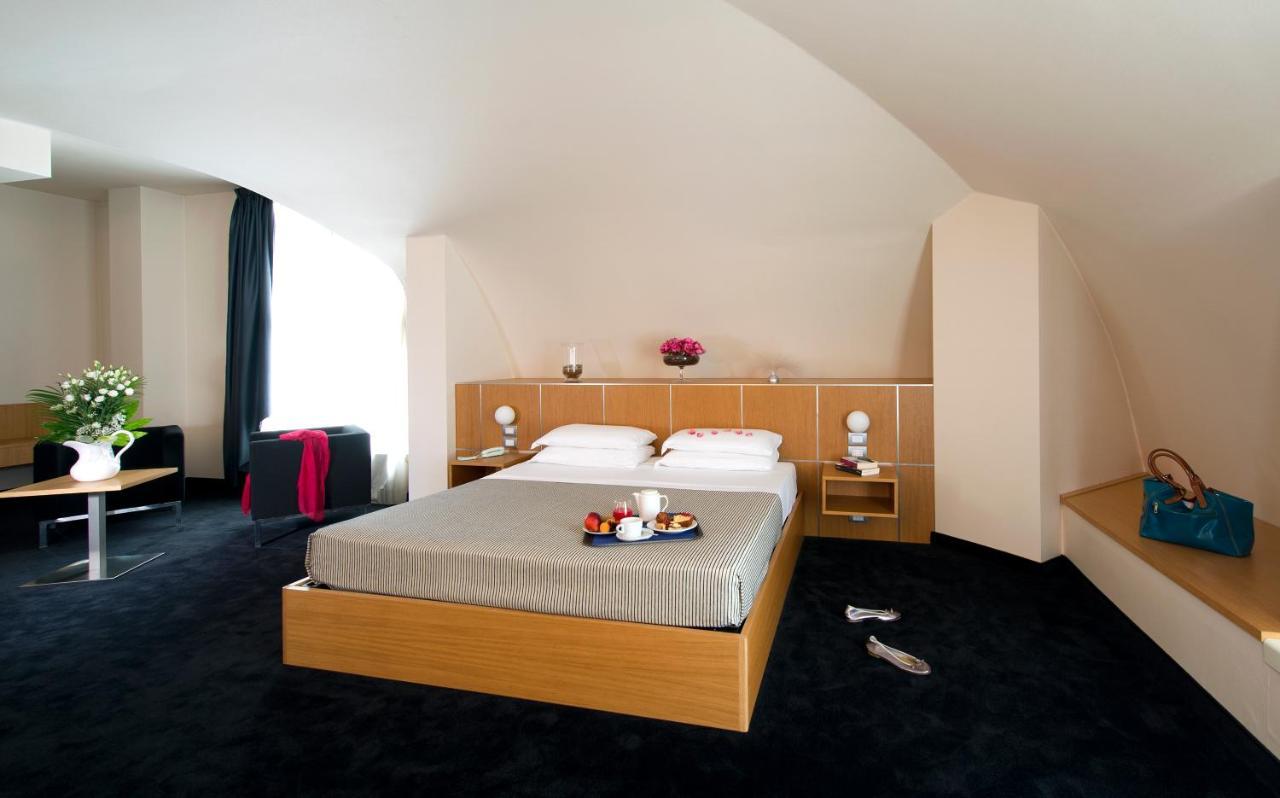 Hotel Delle Fiere Mozzate Extérieur photo