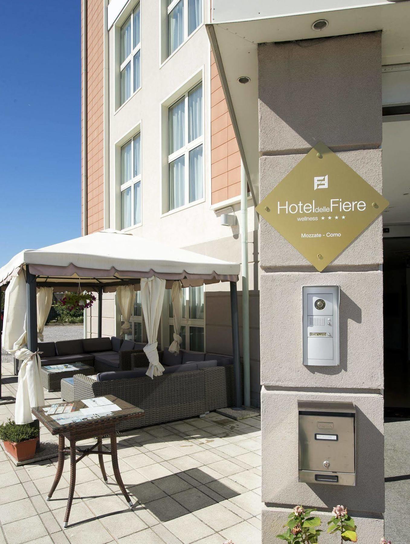 Hotel Delle Fiere Mozzate Extérieur photo