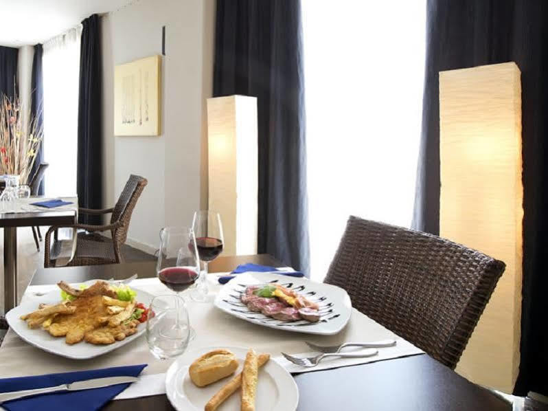 Hotel Delle Fiere Mozzate Extérieur photo