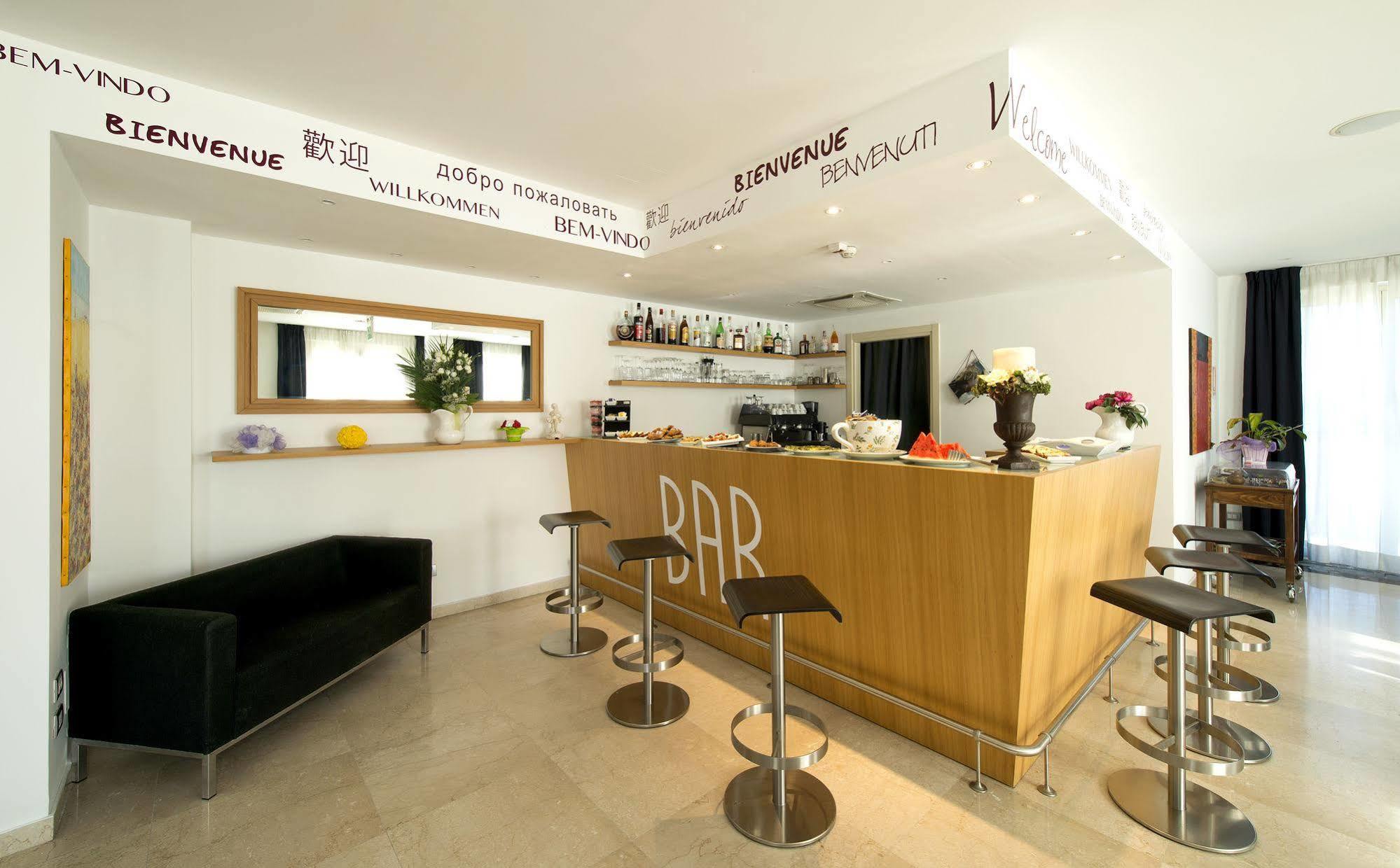 Hotel Delle Fiere Mozzate Extérieur photo